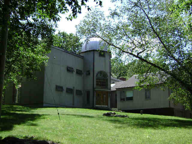 Building photograph for 121 WOOD CREEK RD